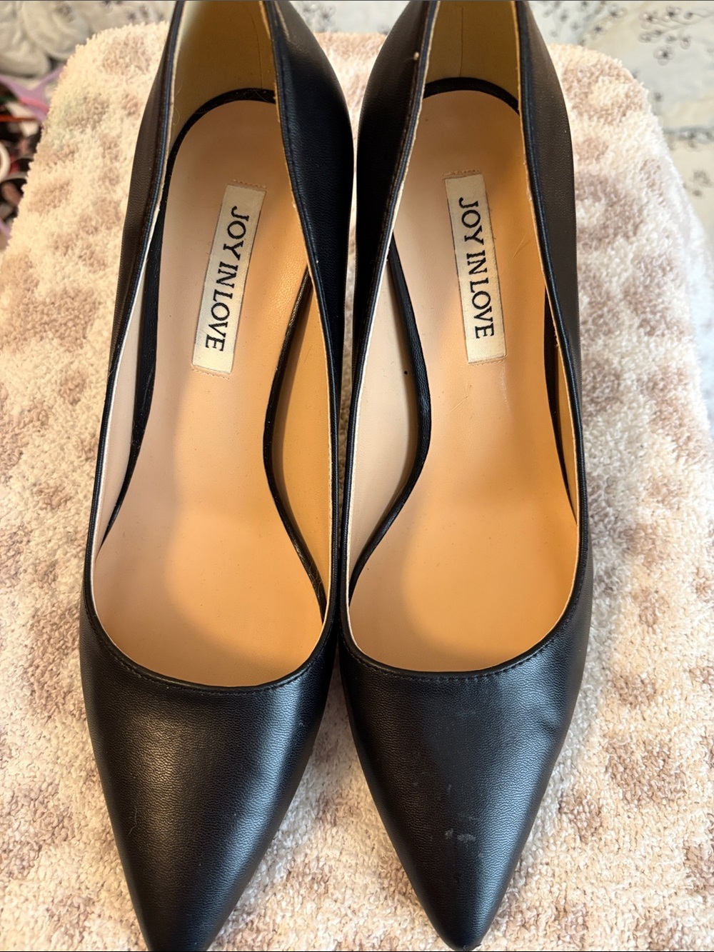 Joy In Love Women's Black Pointed-Toe Pumps - size 8.5